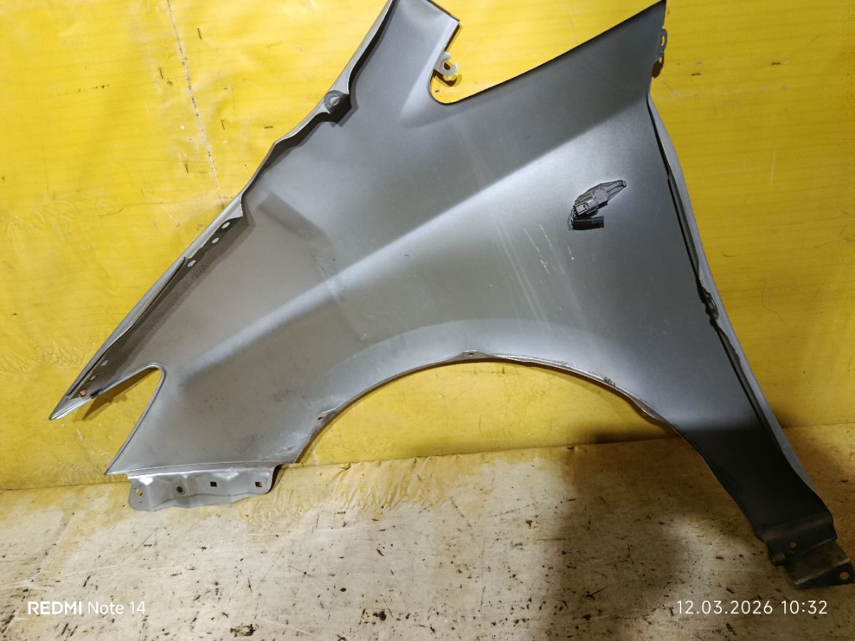 Крыло переднее на Toyota Wish ZGE20G Фото 8