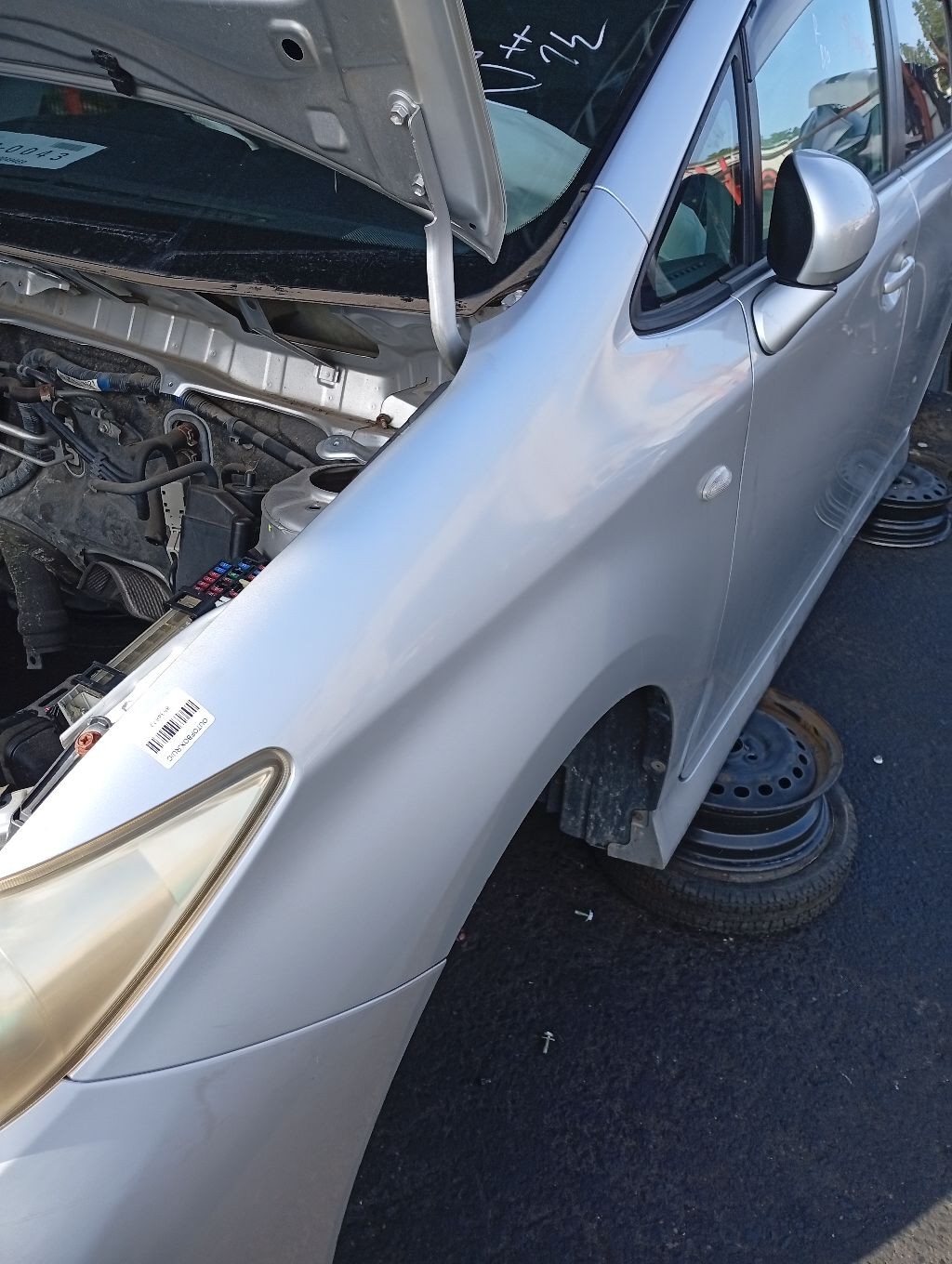 Крыло переднее на Toyota Wish ZGE20G Фото 1