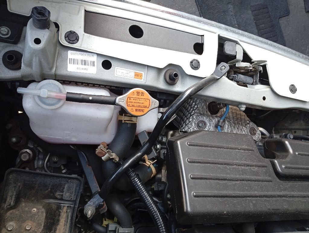 Телевизор на Daihatsu Move LA100S KF-VE Фото 2