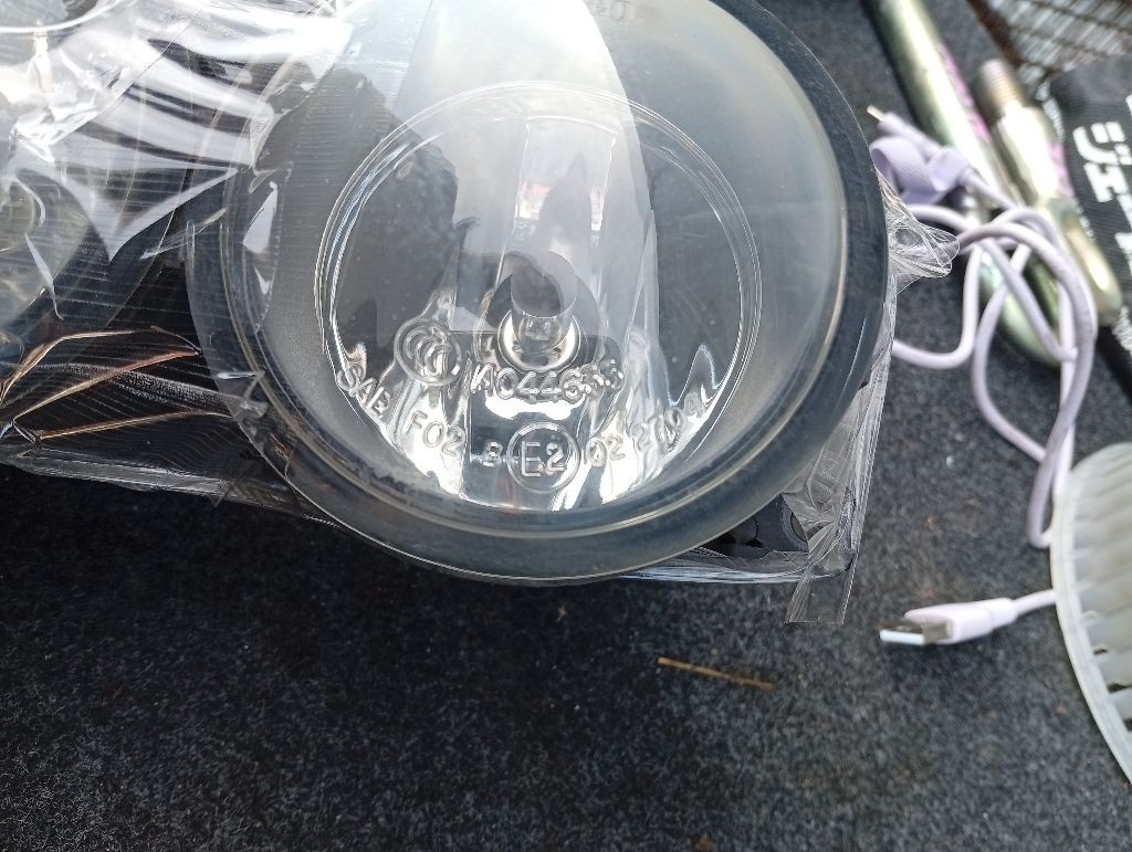 Туманка бамперная 022704 022704, на Suzuki Wagon R MH22S Фото 1