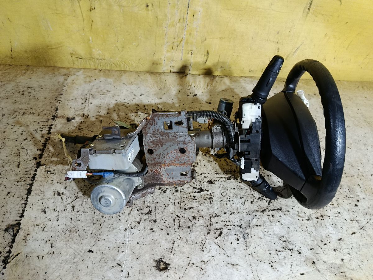 Рулевая колонка на Nissan Ad Van VY12 Фото 1