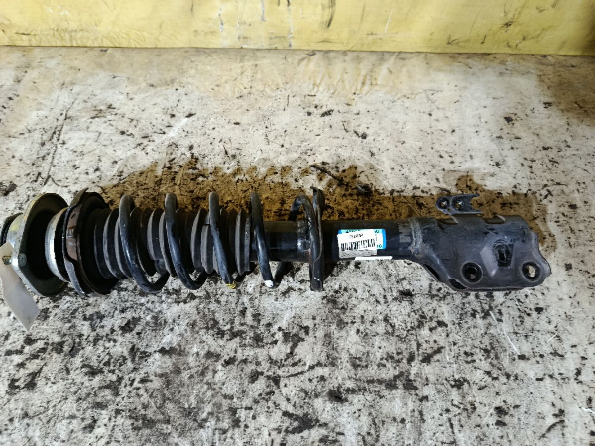 Стойка амортизатора на Daihatsu Move LA150S KF Фото 2