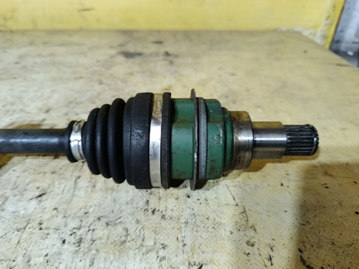 Привод на Daihatsu Move LA150S KF-VE Фото 3