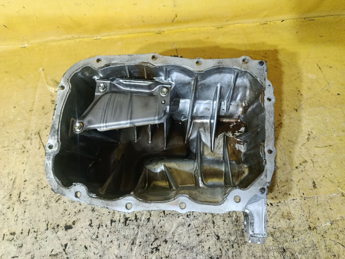 Поддон на Daihatsu Move LA150S KF-VE Фото 2