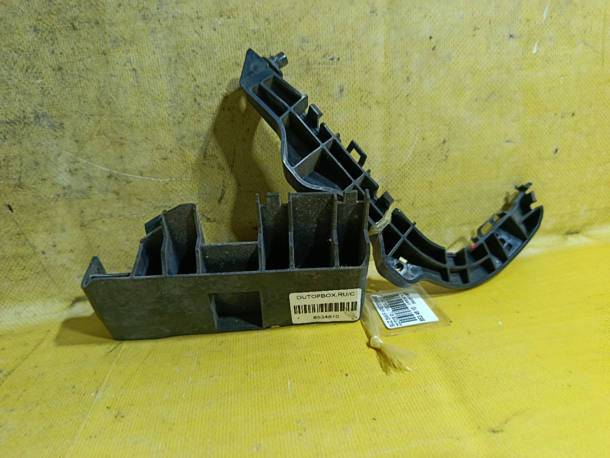 Крепление бампера 71824-71L0, 71822-71L01 на Suzuki Swift ZC72S Фото 6
