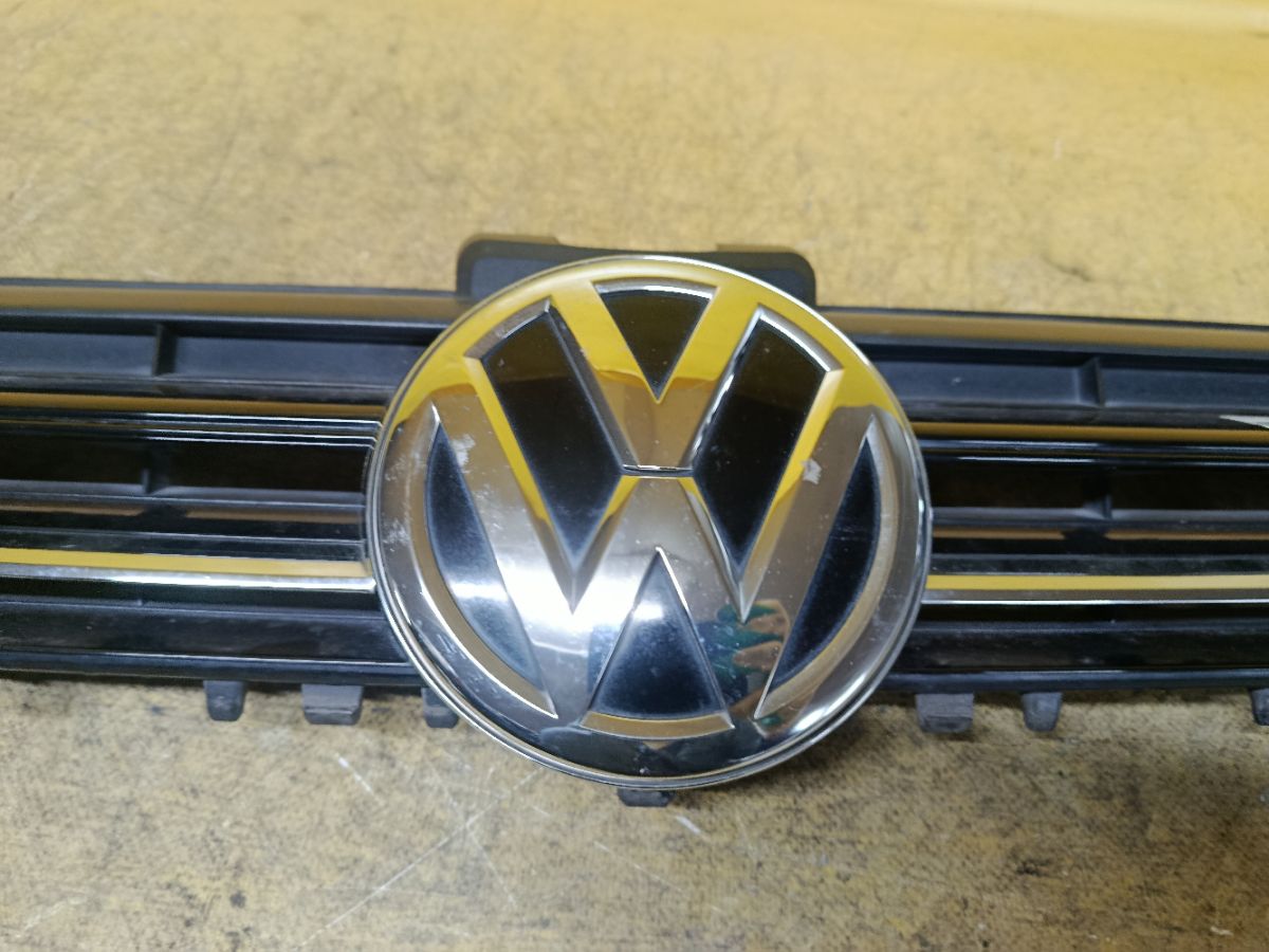 Решетка радиатора 5G0853655C на Volkswagen Golf Vii 5G Фото 7