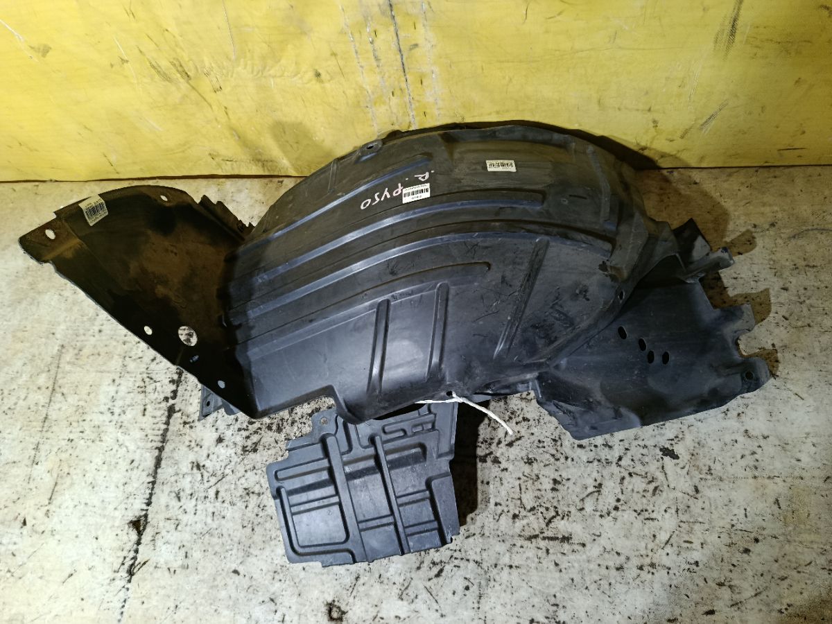 Подкрылок 63842-EG000 на Nissan Fuga PY50 Фото 2