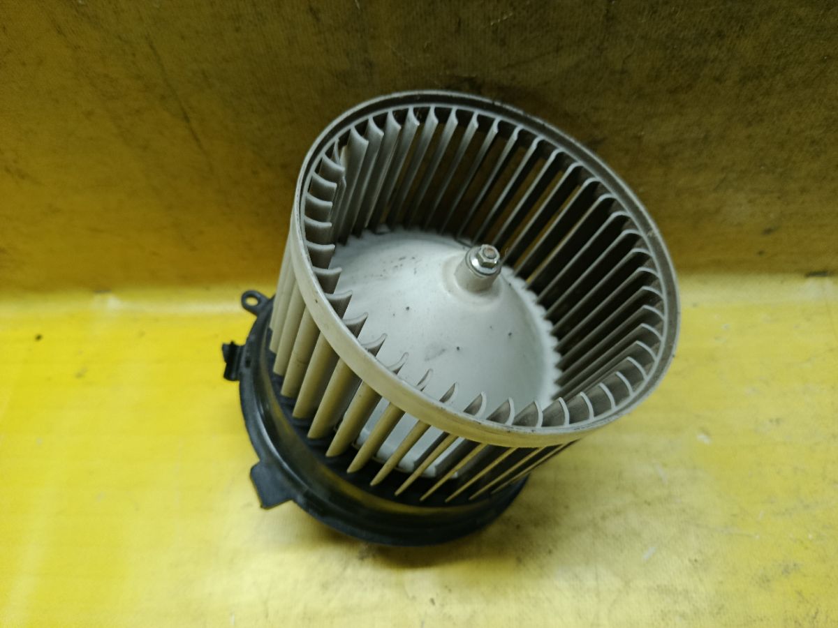 Мотор печки 27225EN000, 27225EN00B, 27225EN00C на Nissan Serena C25 Фото 3
