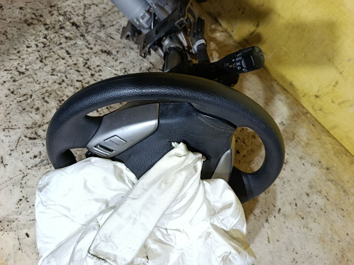 Рулевая колонка на Nissan Serena HC26 Фото 5