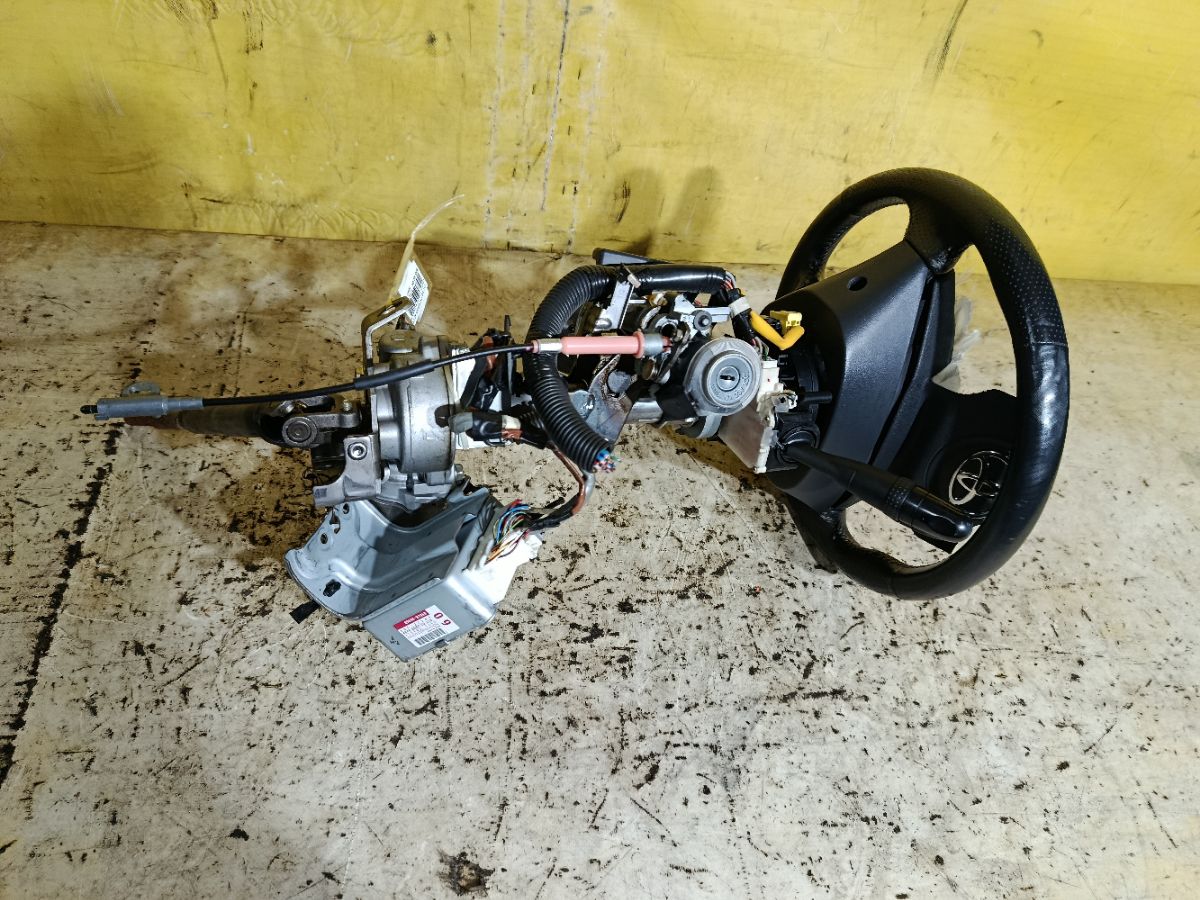 Рулевая колонка на Toyota Bb QNC21 Фото 3