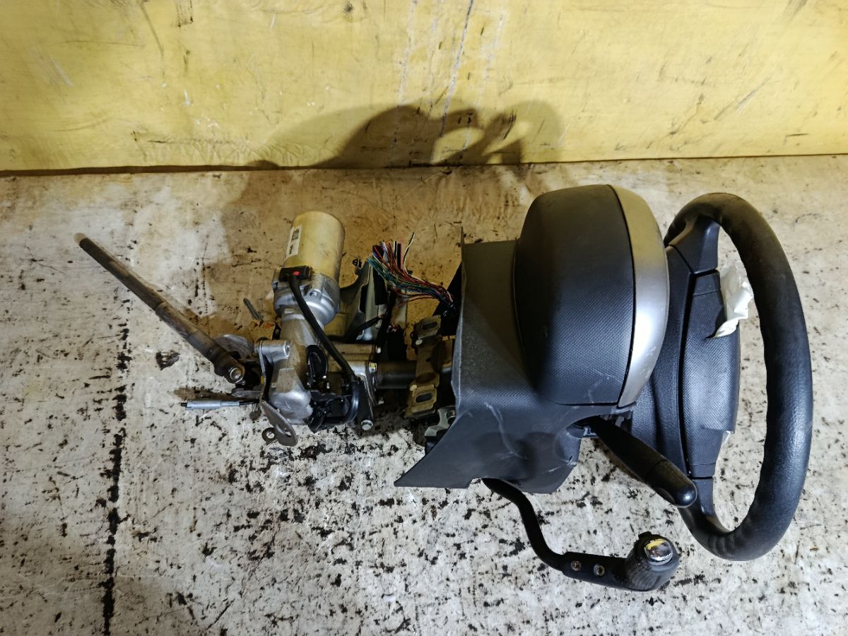 Рулевая колонка на Toyota Passo QNC10 Фото 5