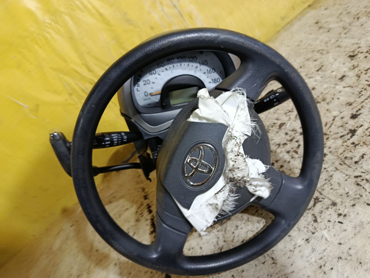 Рулевая колонка на Toyota Passo QNC10 Фото 6