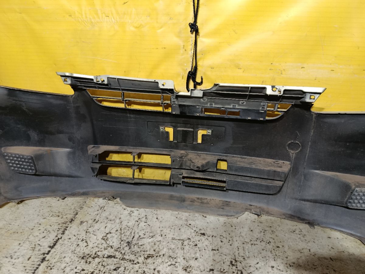 Бампер 52119-B1100 на Toyota Passo QNC10 Фото 10