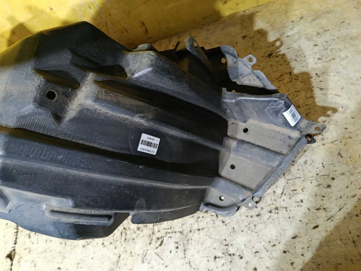 Подкрылок на Toyota Bb QNC21 3SZ-VE Фото 4