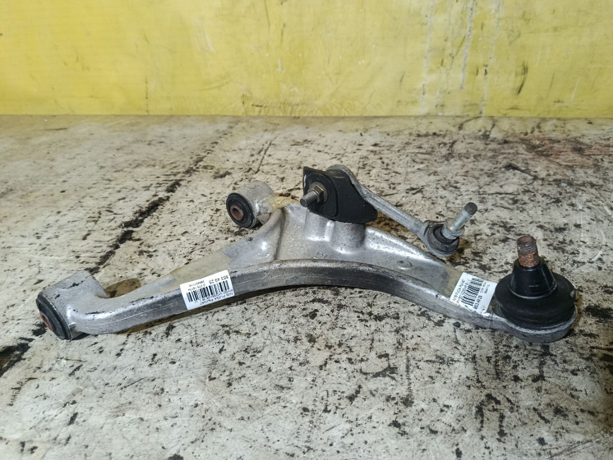 Рычаг на Nissan Fuga PY50 VQ35HR Фото 3