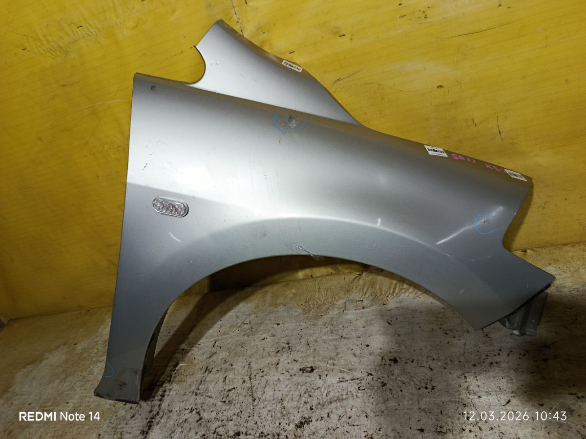 Крыло переднее на Nissan Tiida Latio SC11 Фото 4