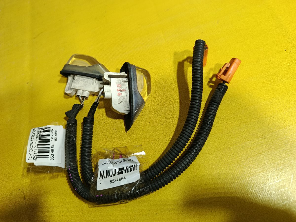 Поворотник в крыло на Toyota Crown JZS171 Фото 3