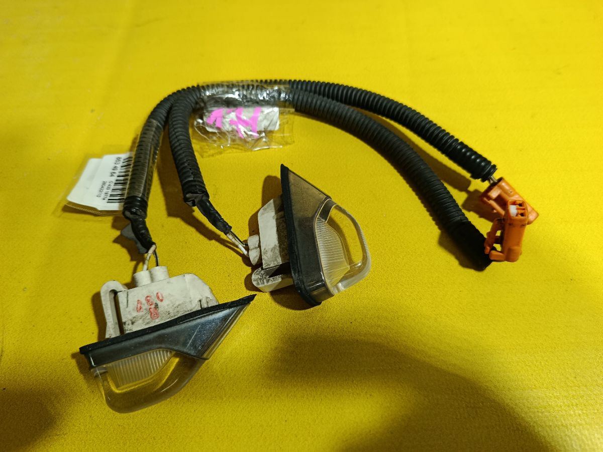 Поворотник в крыло на Toyota Crown JZS171 Фото 4