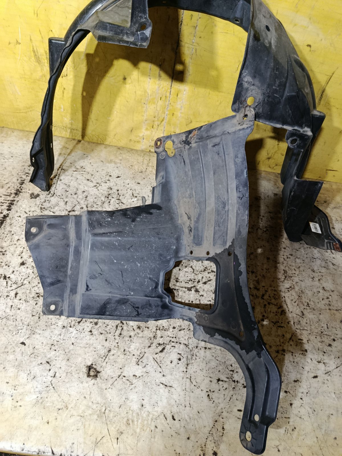 Подкрылок 74151-SYY-00 на Honda Freed GB3 L15A Фото 4