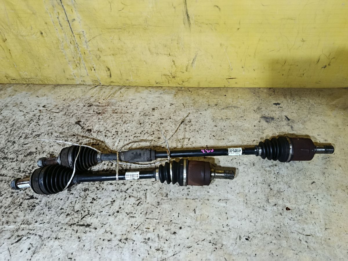 Привод на Honda Freed GB3 L15A Фото 3