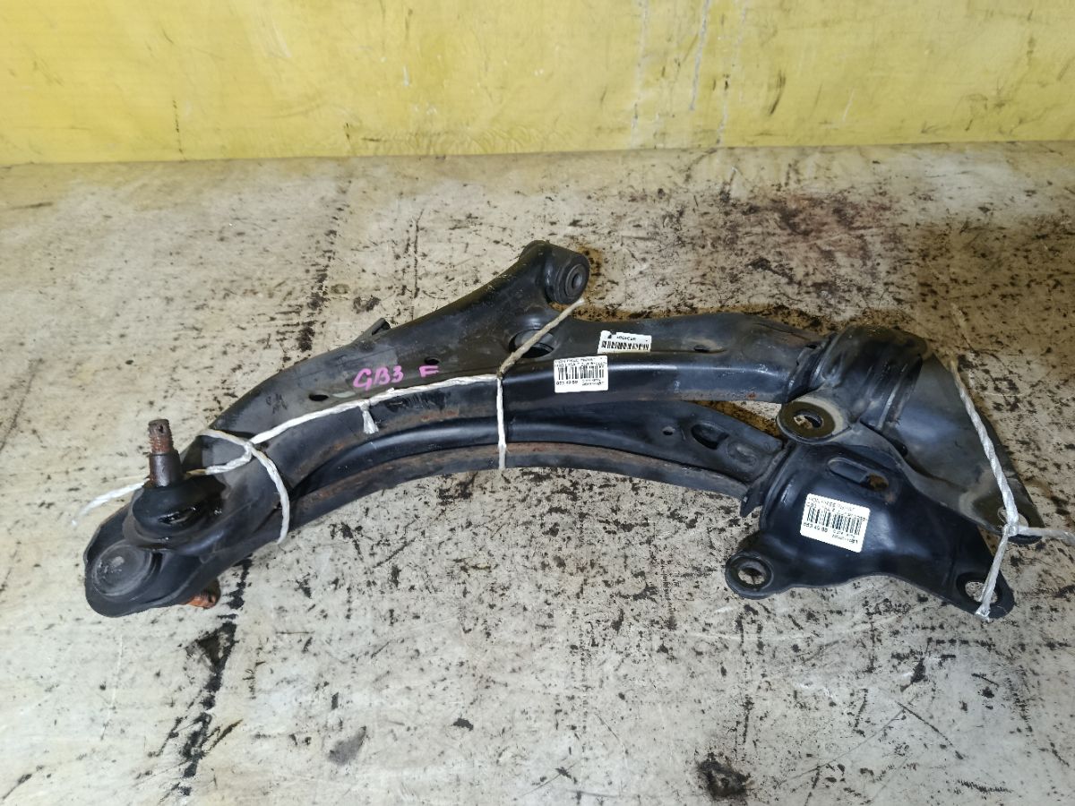 Рычаг на Honda Freed GB3 L15A Фото 3
