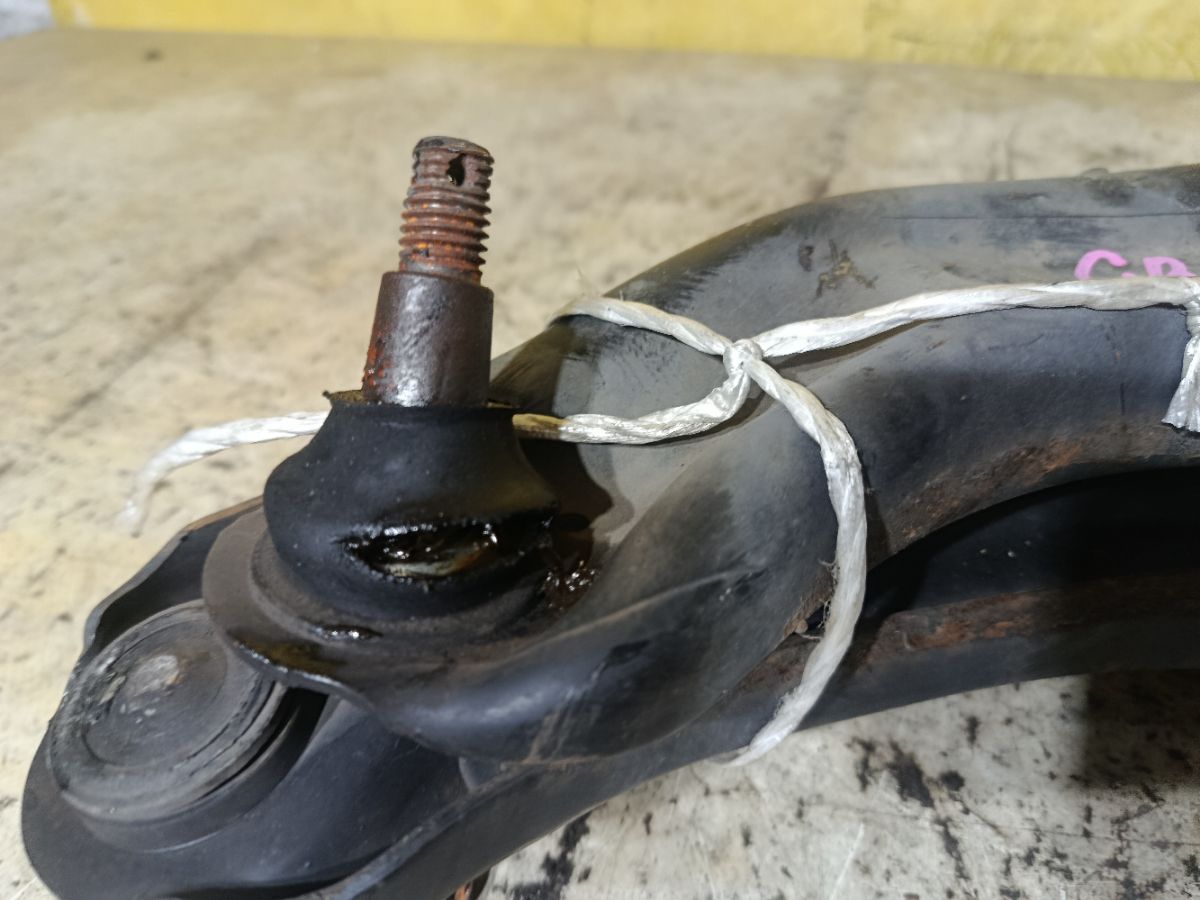 Рычаг на Honda Freed GB3 L15A Фото 4