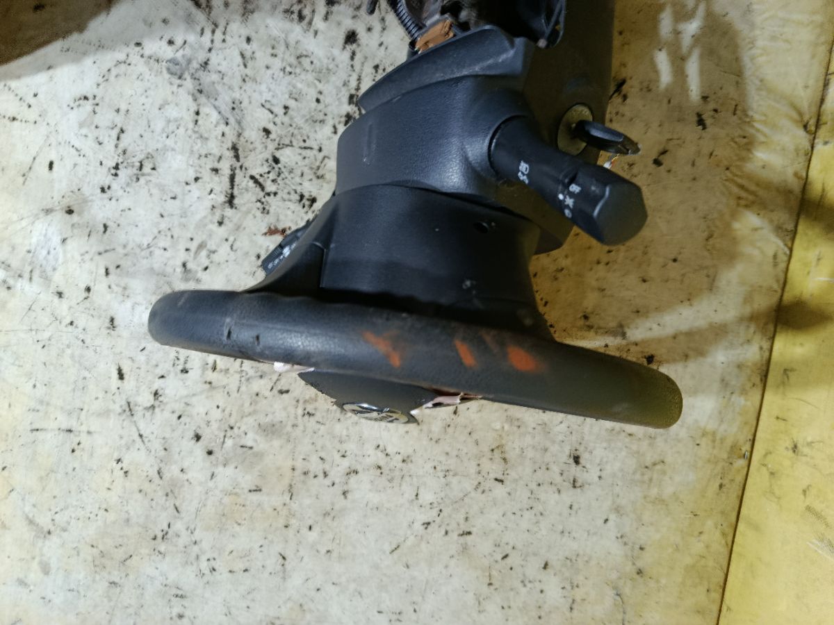 Рулевая колонка на Nissan March K13 Фото 4