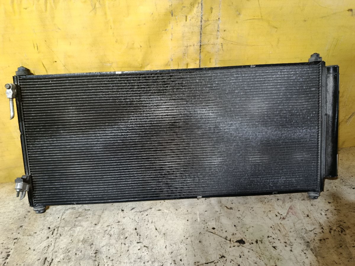 Радиатор кондиционера на Honda Freed GB3 L15A Фото 4