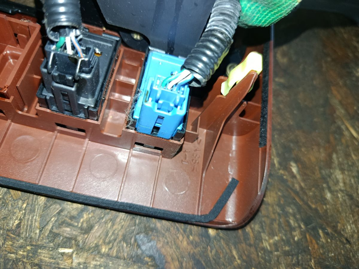 Консоль КПП 58821-30450 на Toyota Crown JZS175 Фото 11