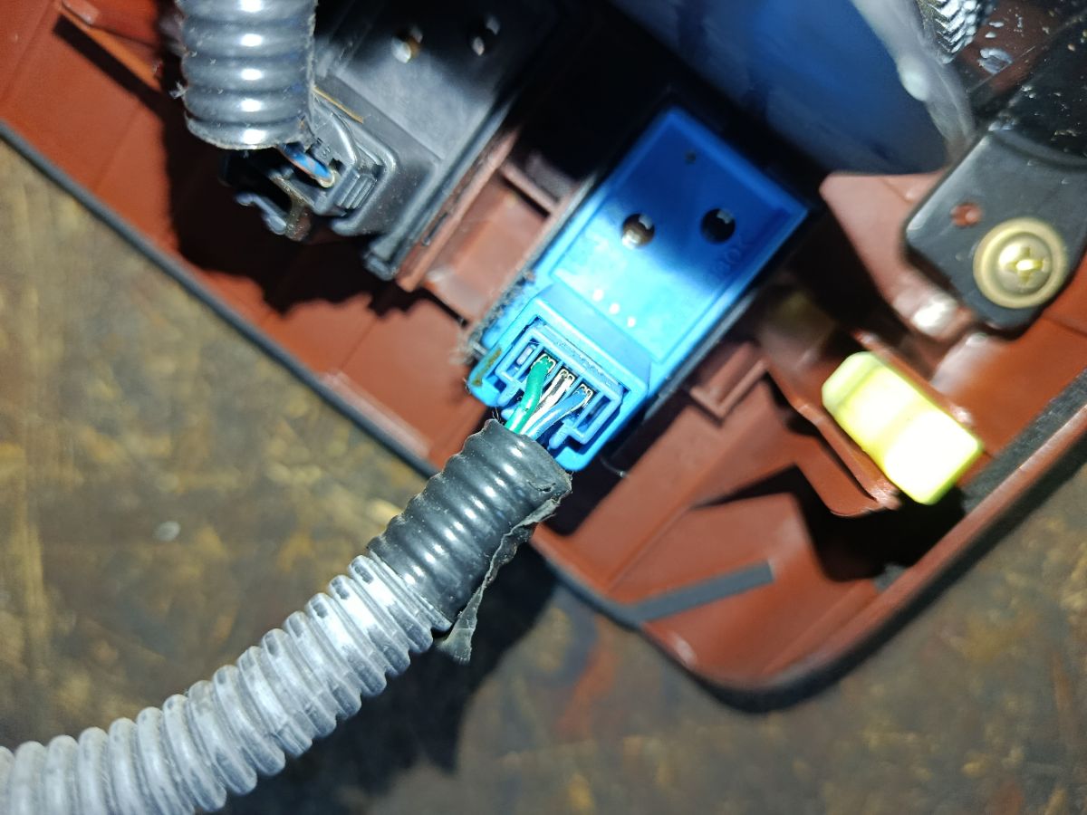 Консоль КПП 58821-30450 на Toyota Crown JZS175 Фото 10