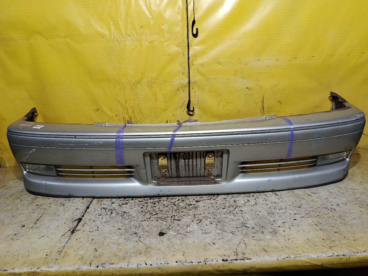 Бампер 52119-30460 на Toyota Crown JZS171 Фото 3