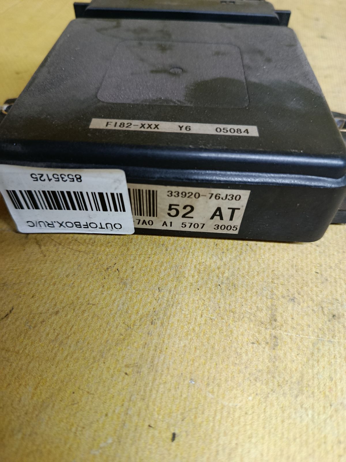 Блок EFI 33920-76J30 на Suzuki Jimny JB23W K6A Фото 2