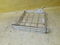 Корпус салонного фильтра на Toyota Vitz SCP10 1SZ-FE 88548-52010