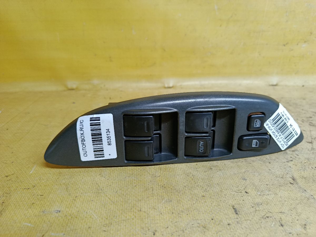 Блок упр-я стеклоподъемниками 84820-52010 на Toyota Vitz SCP10 Фото 1