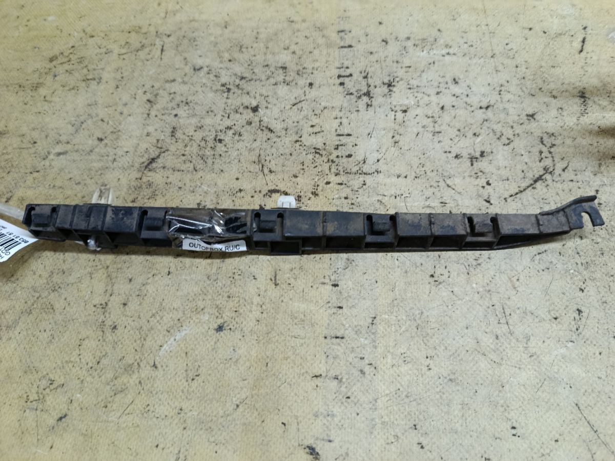 Крепление бампера 71593-SAA-003, 71593-SAA-013 на Honda Fit GD1 Фото 1