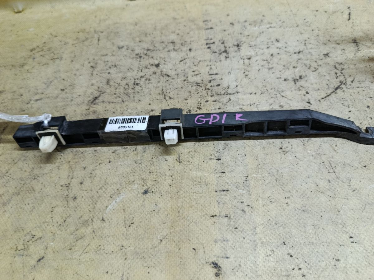 Крепление бампера 71593-SAA-003, 71593-SAA-013 на Honda Fit GD1 Фото 2