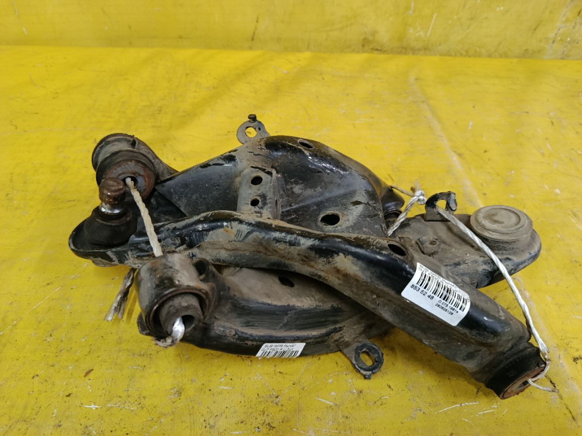 Рычаг на Subaru Impreza GJ7 FB20 Фото 1