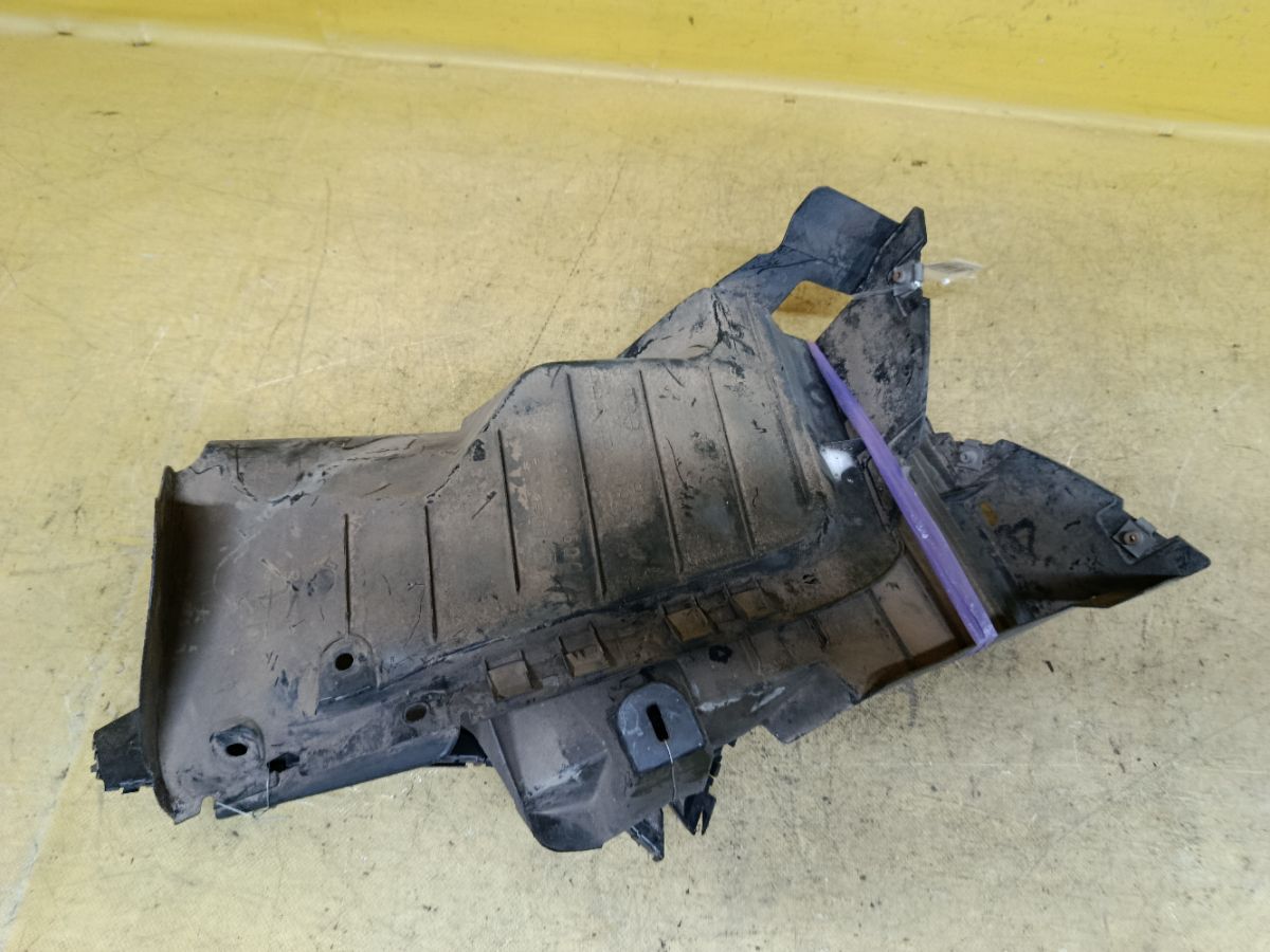 Подкрылок D09H50341, D09H50351, D09H502J1, D09H502H1 на Mazda Demio DJ5FS S5-DPTR Фото 1