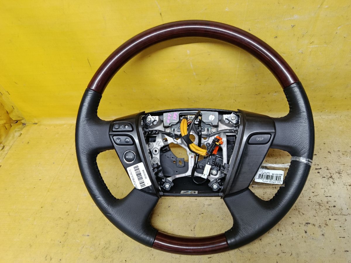 Руль на Toyota Crown GRS200 Фото 4