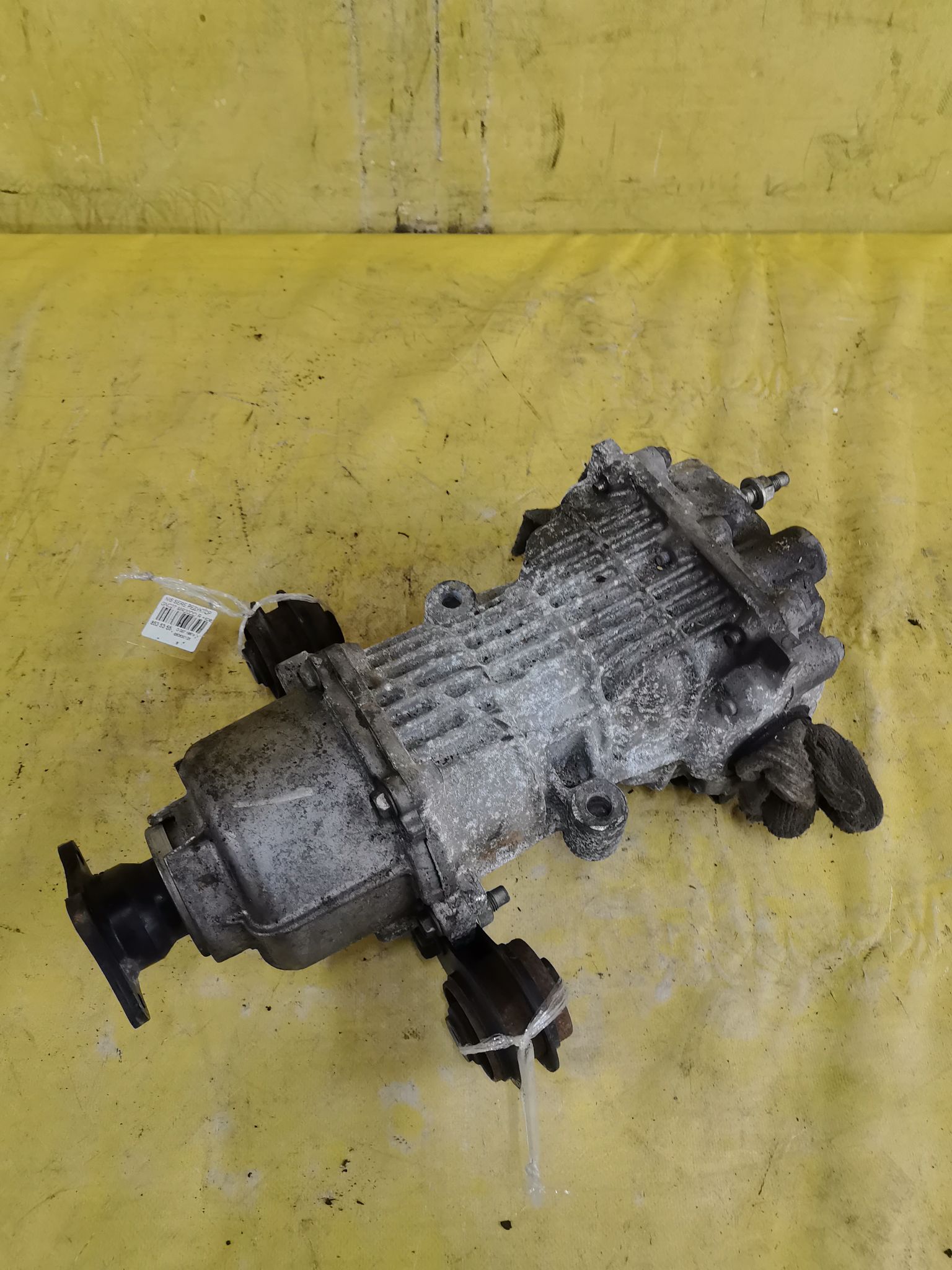 Редуктор на Nissan Serena GNC27 MR20DD Фото 2