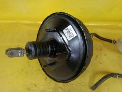 Главный тормозной цилиндр 47201-68010 на Toyota Isis ZGM11G 3ZR-FAE Фото 3