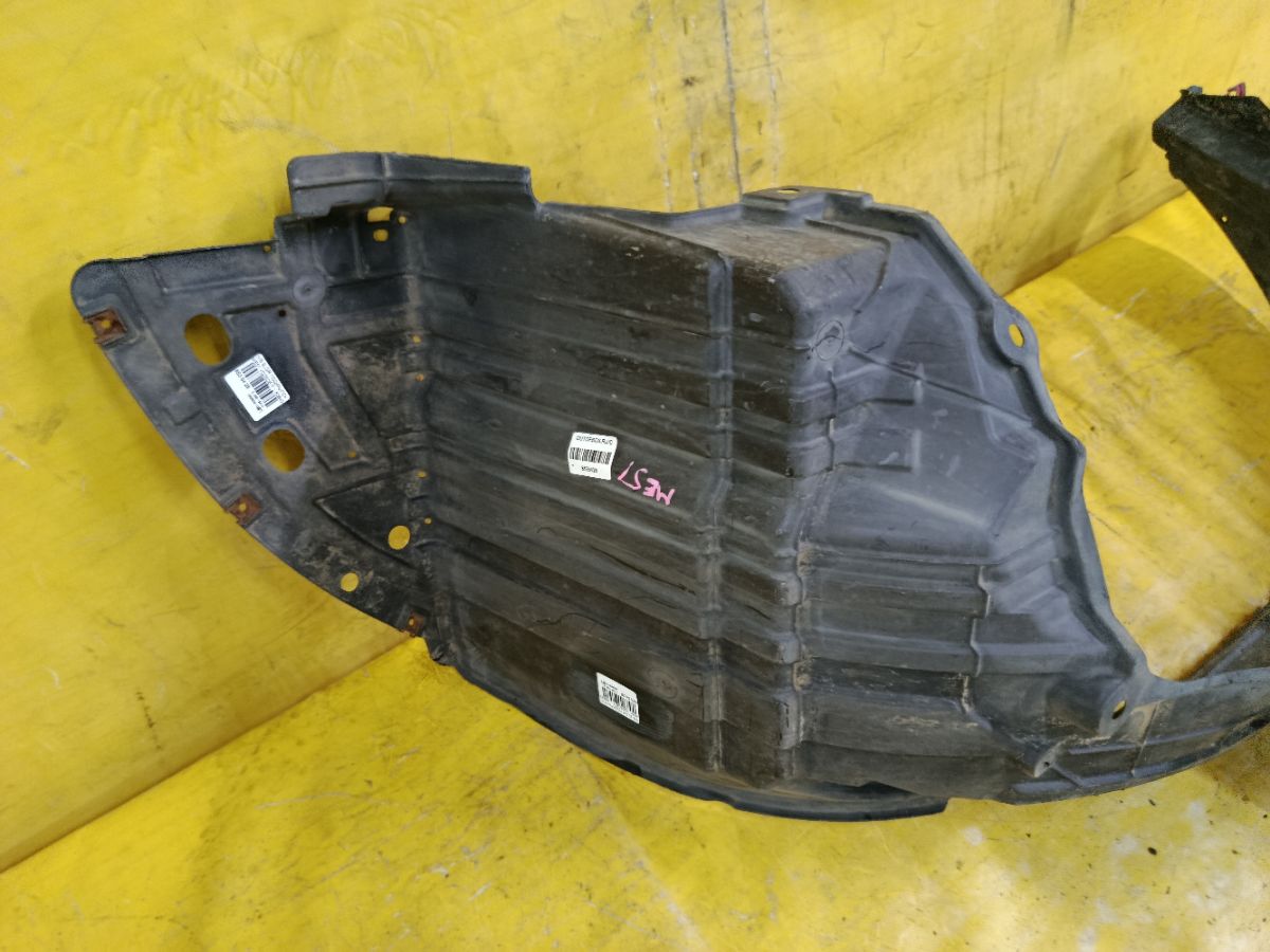 Подкрылок 63843-WL000 на Nissan Elgrand ME51 VQ25DE Фото 2