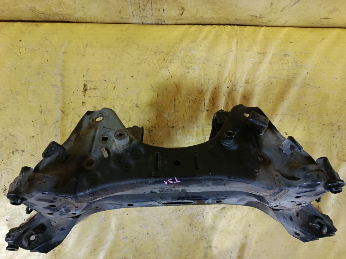 Балка подвески на Nissan X-Trail T31 MR20DE Фото 6