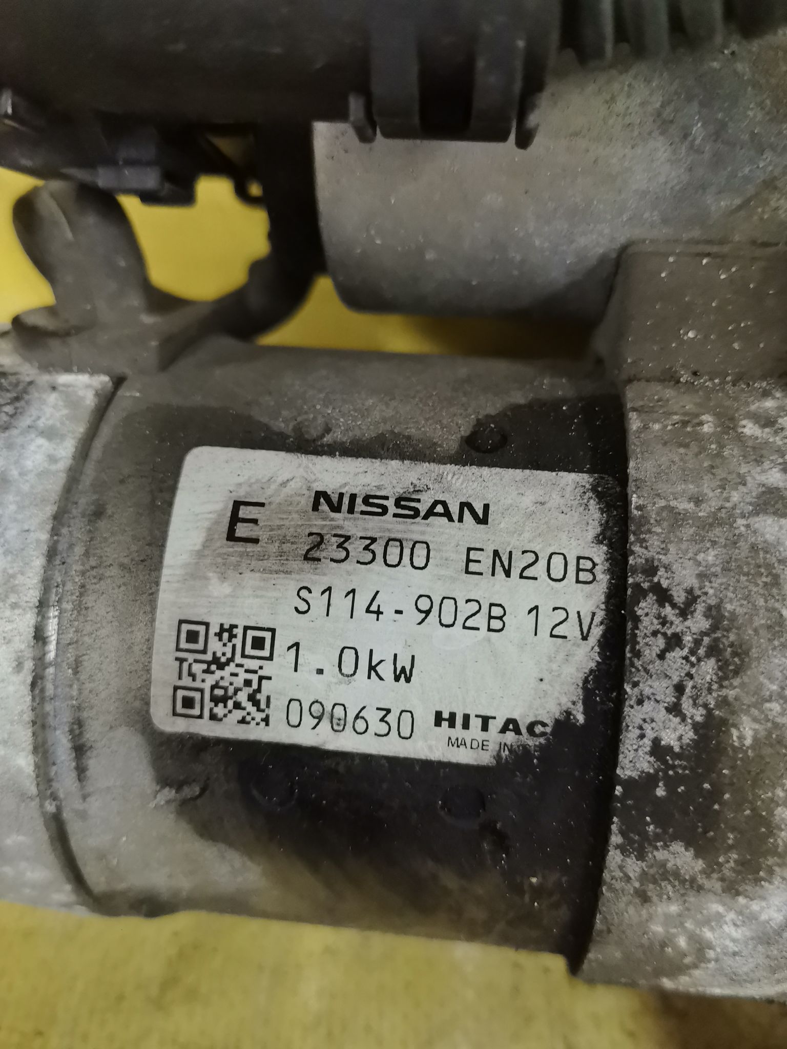 Стартер 23300-EN20B на Nissan Serena C25 MR20DE Фото 2