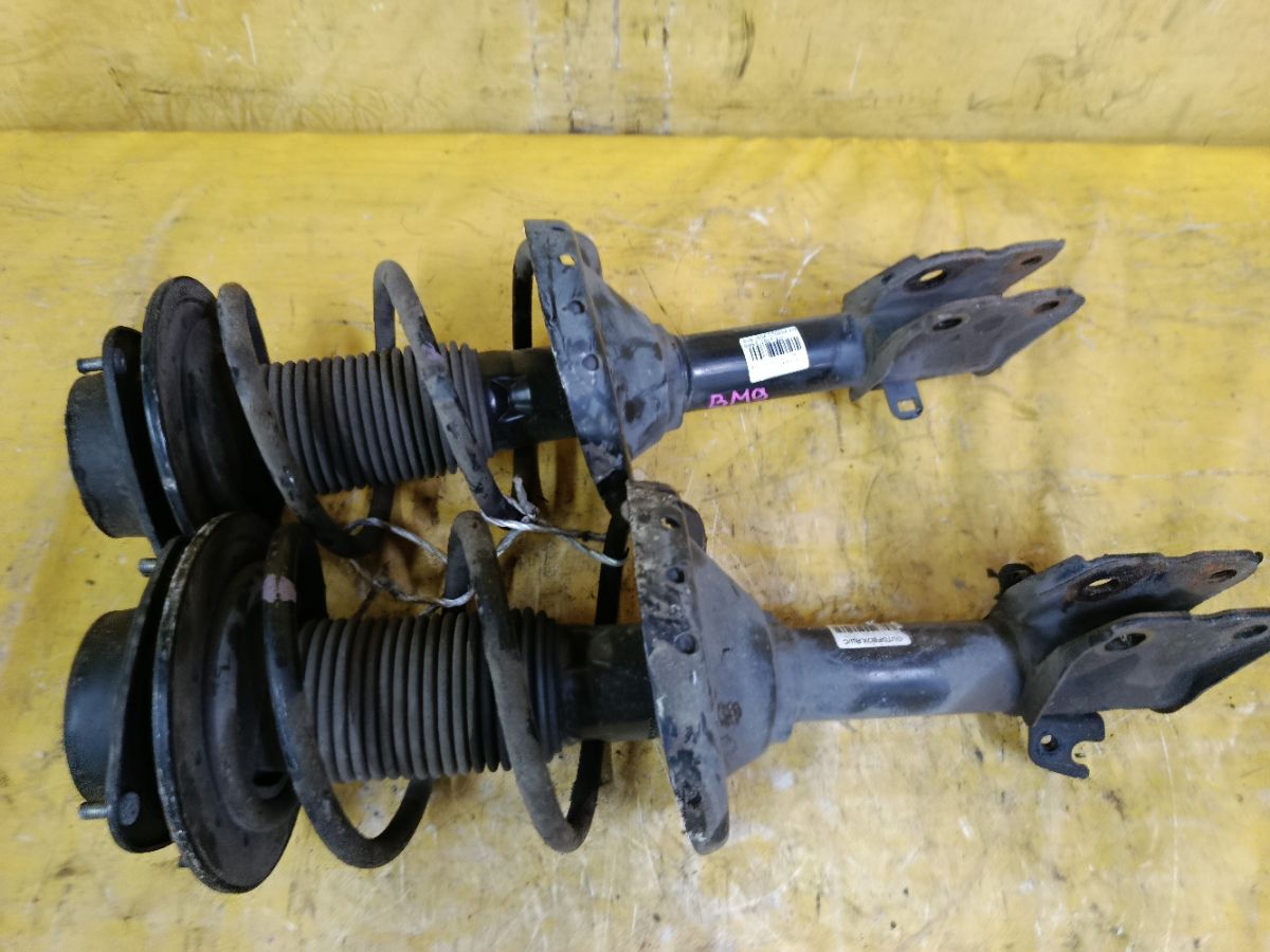 Стойка амортизатора на Subaru Legacy BM9 EJ253 Фото 1