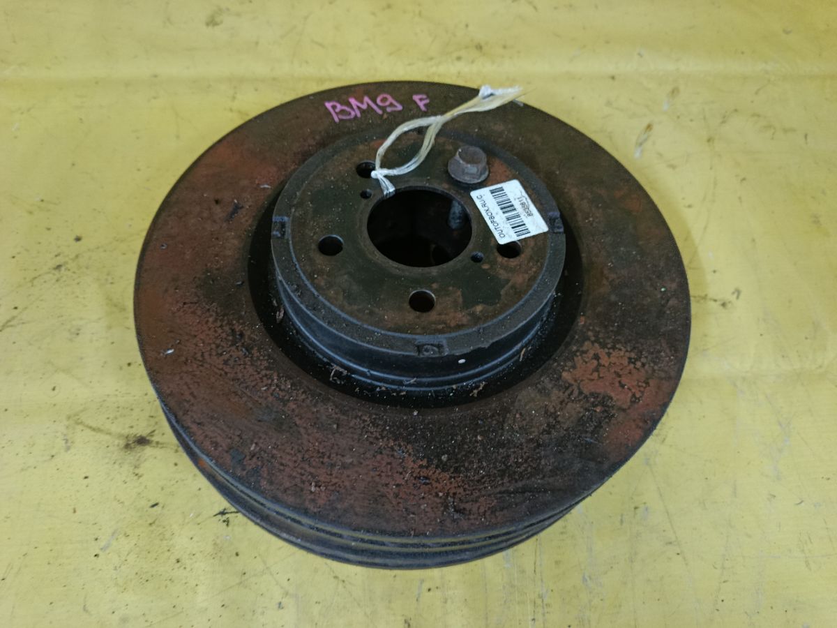 Тормозной диск на Subaru Legacy BM9 EJ253 Фото 1