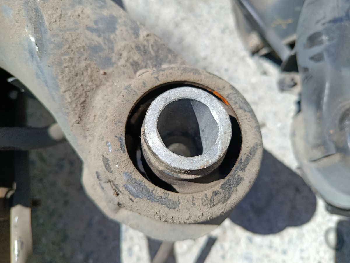 Балка подвески на Toyota Crown GRS200 4GR-FSE Фото 13