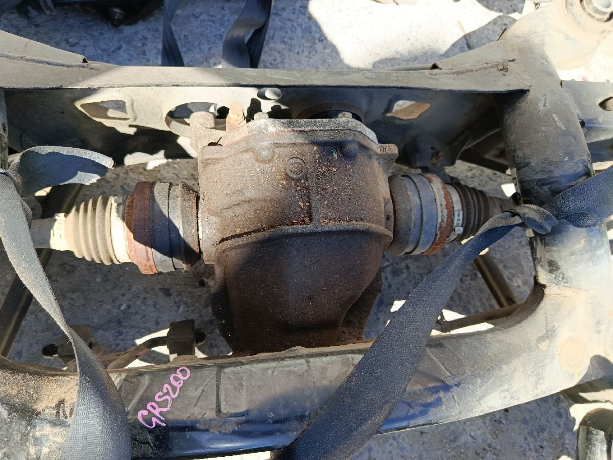 Балка подвески на Toyota Crown GRS200 4GR-FSE Фото 8