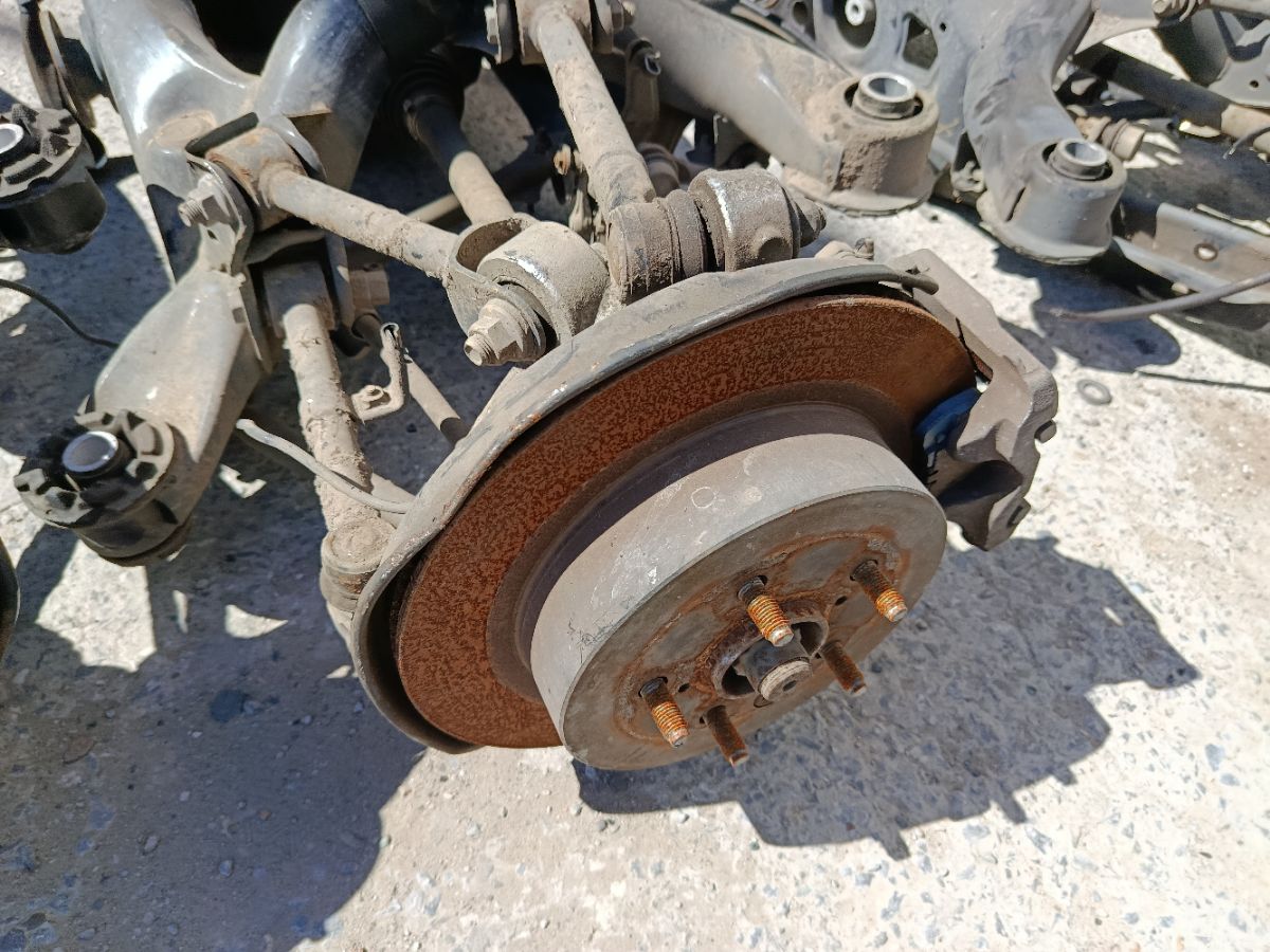 Балка подвески на Toyota Crown GRS200 4GR-FSE Фото 9
