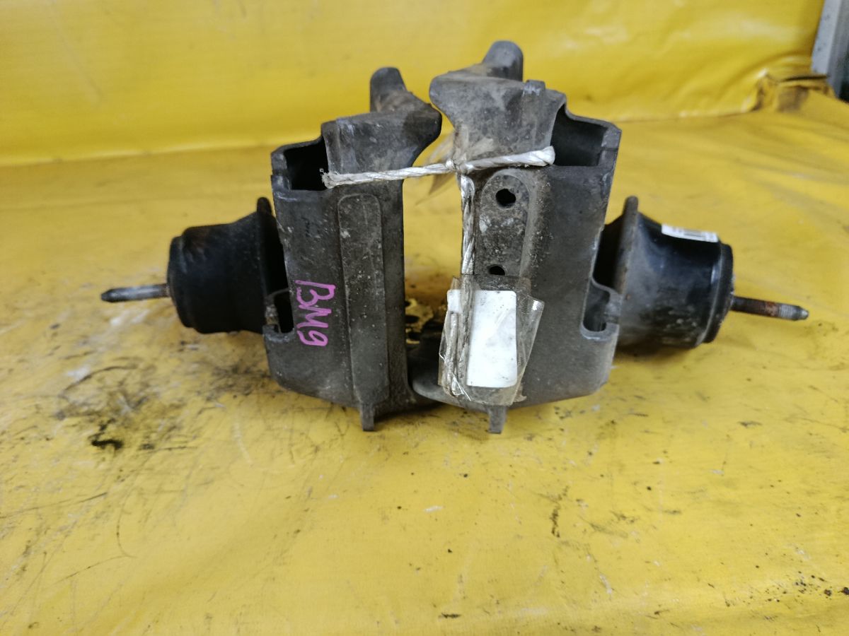 Подушка двигателя на Subaru Legacy BM9 EJ253 Фото 2